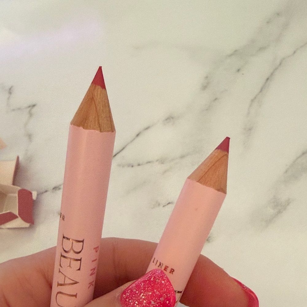 Pink Lily Beauty Double Bloom Lipstick & Lip Liner Duo Stick - 1 per order - Picture 9 of 10